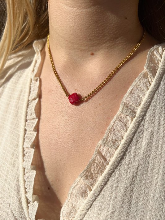 Collier chaîne, trèfle rouge