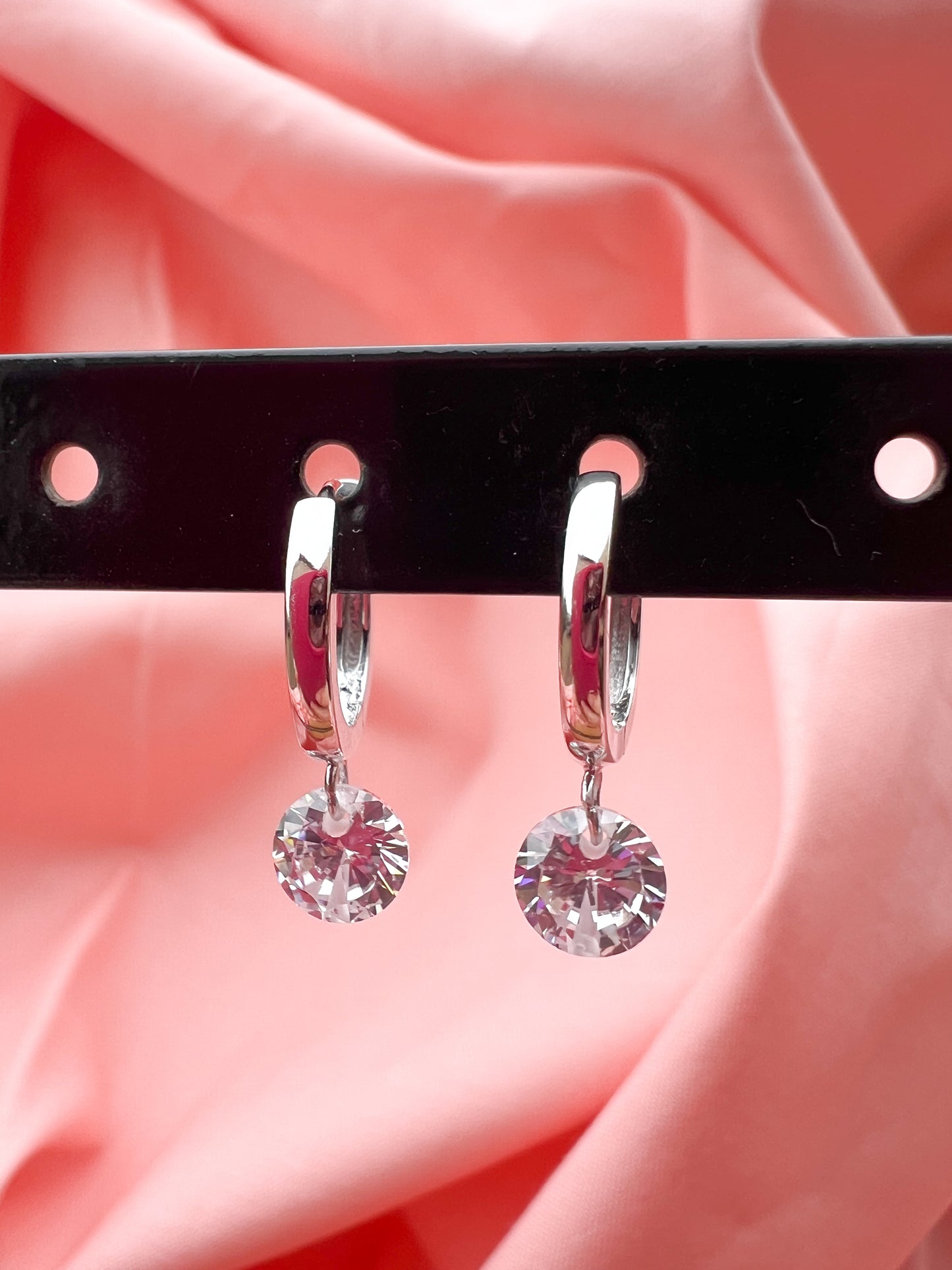 Boucles d’oreilles gros diamant